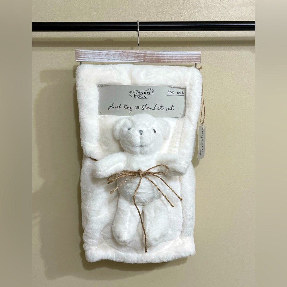 Baby blanket and bear BRAND NEW!